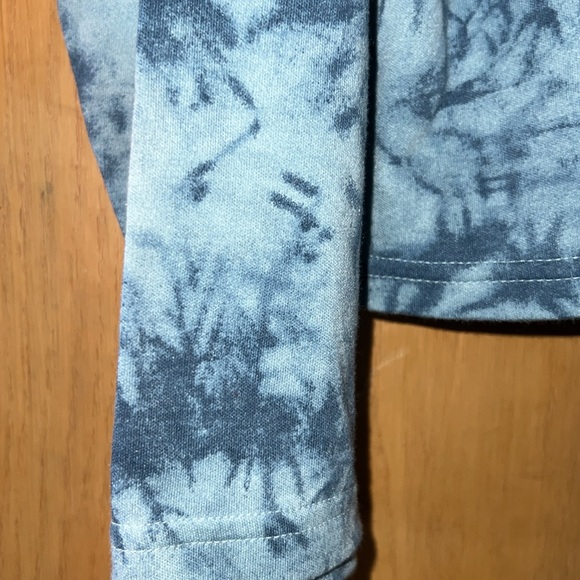 Woman’s Long-Sleeved Tie-Dye Top SIZE 3X - Picture 3 of 6